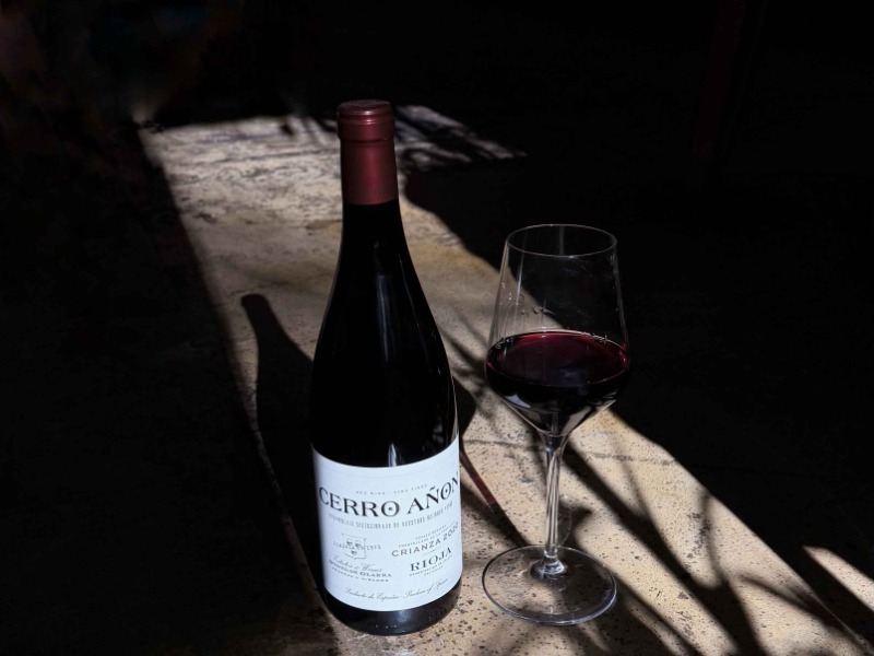 Bodegas Olarra Cerro Anon Crianza
